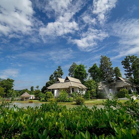 Vivo Bene Village Doi Saket Bagian luar foto