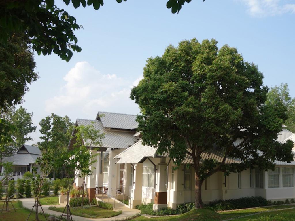 Vivo Bene Village Doi Saket Bagian luar foto