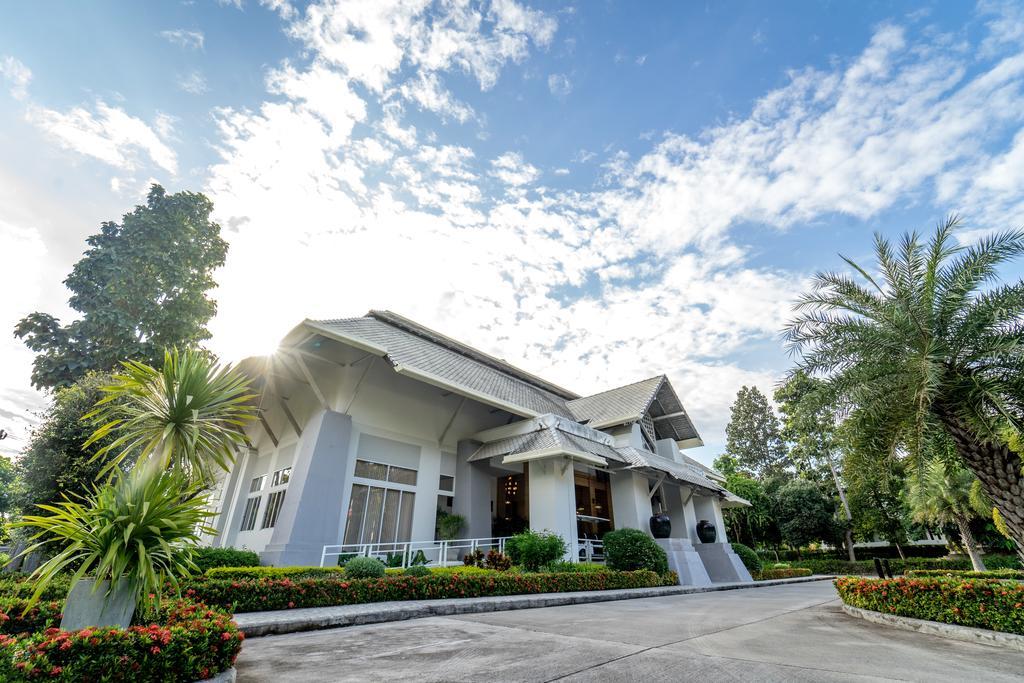 Vivo Bene Village Doi Saket Bagian luar foto