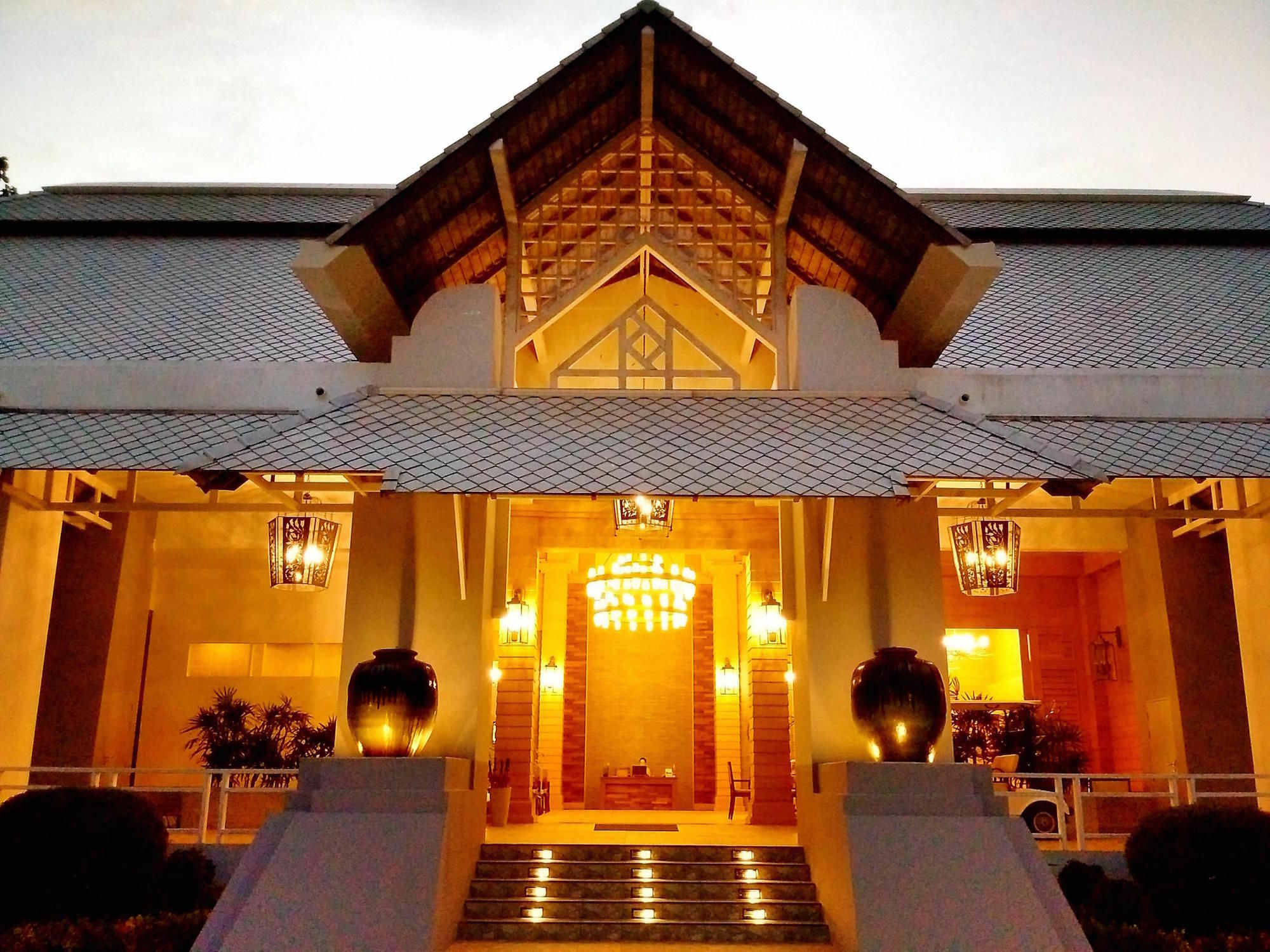 Vivo Bene Village Doi Saket Bagian luar foto